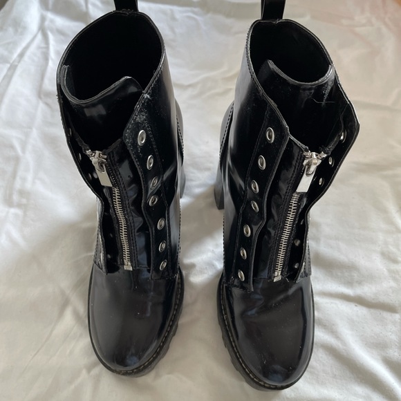 Zara track sole combat heeled booties. Size:9. - Picture 1 of 4